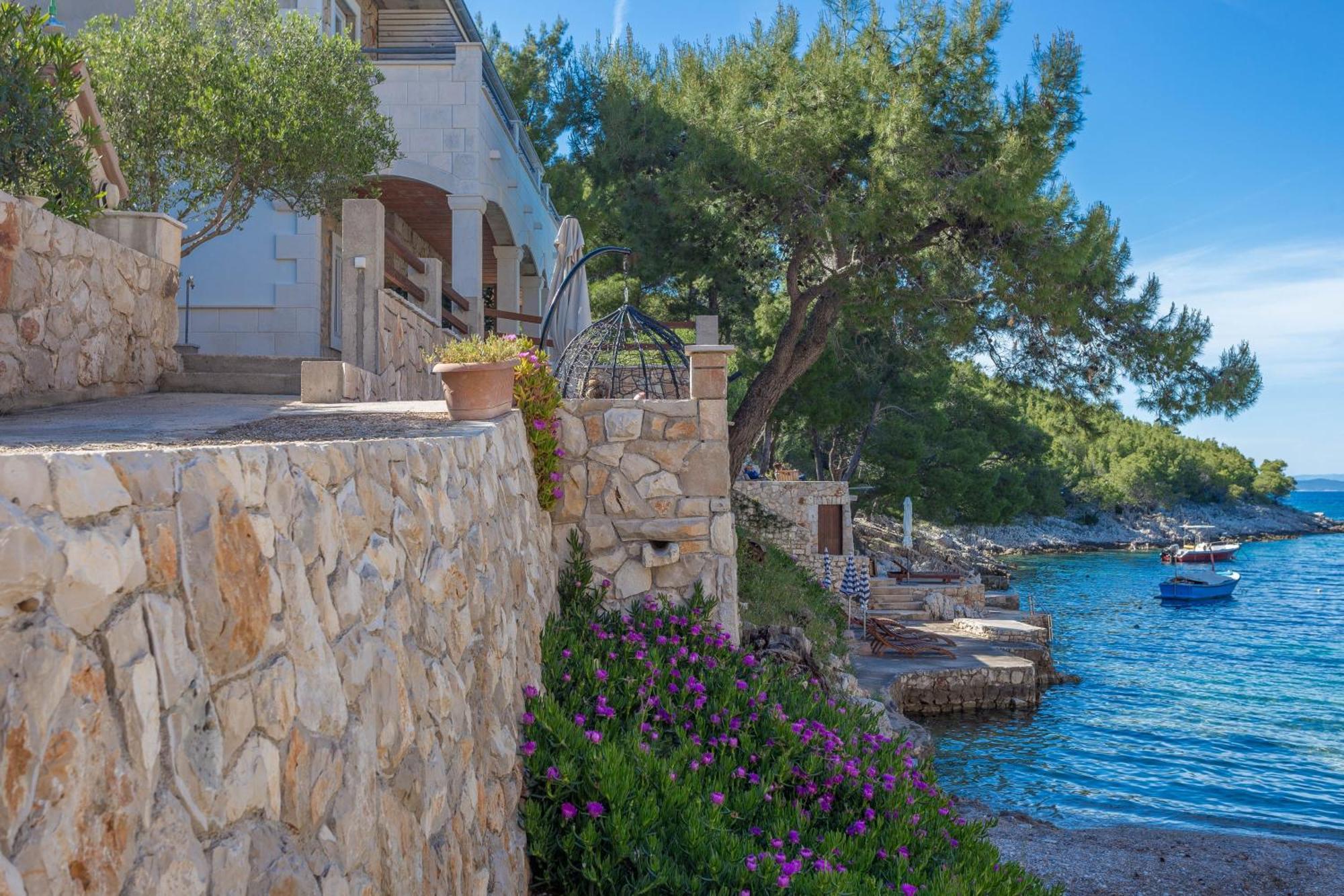 Apartments By The Sea Cove Zastupac, Hvar - 8761 Hvar Town Exterior photo